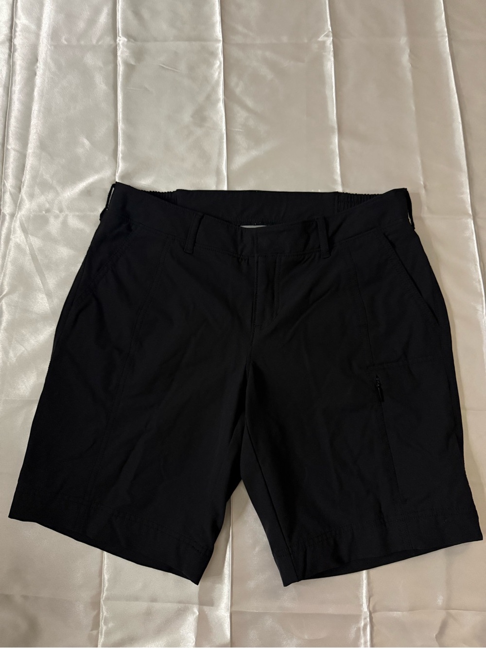Athleta women’s black shorts